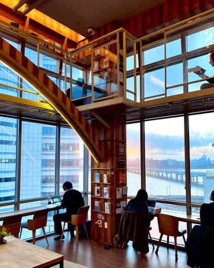 mapo-seoul-rainy-day-river-city-view-with-snapshots