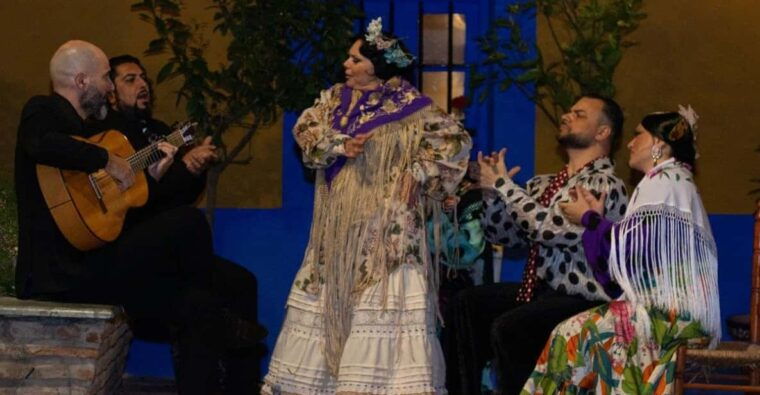 marbella-flamenco-show-with-a-drink