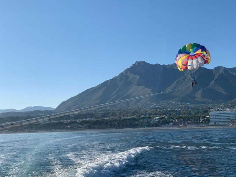marbella-from-the-heights-parasailing