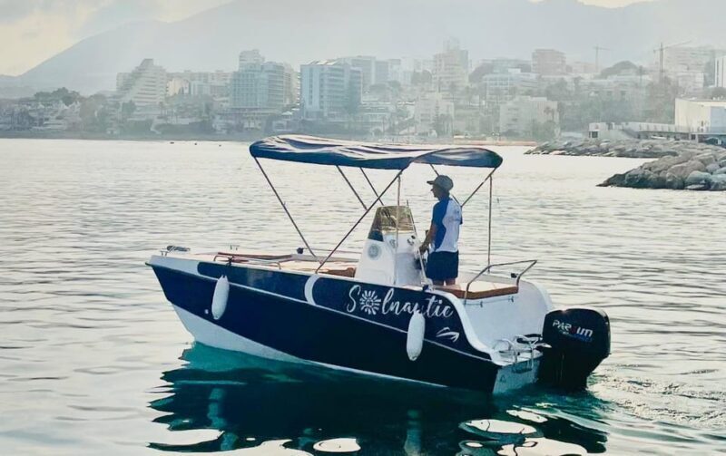 Marbella: License-free Boat Rental for dolphin watching - Practicalities & Tips for Your Booking