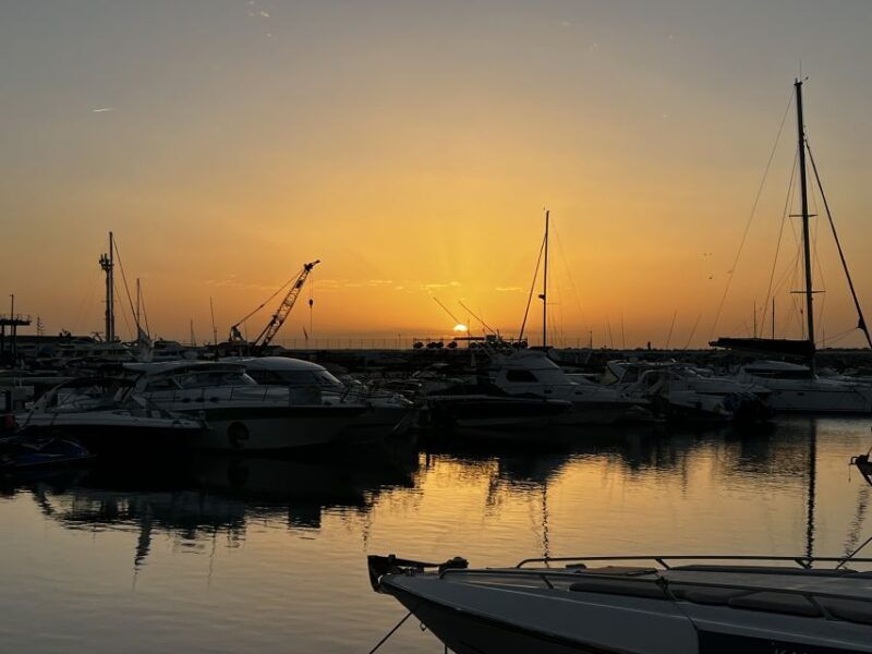 marbella-sunset-sailing-trip-with-drinks-and-snacks