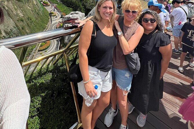 Marble Mountain, Ba Na Hills and Golden Bridge Private Tour - Authentic Experiences and Insights from Reviews