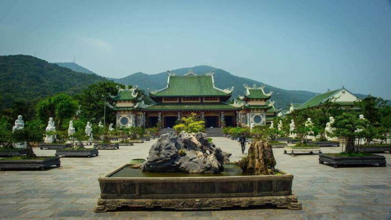 marble-mountains-am-phu-cave-linh-ung-pagoda-luxury-tour