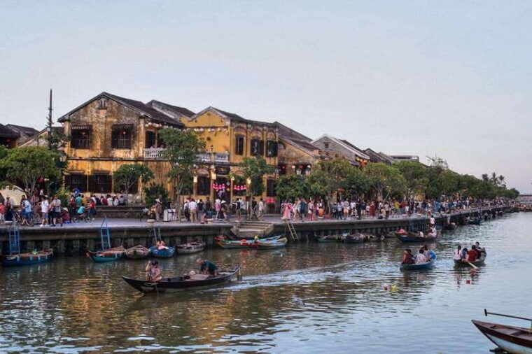 marble-mountains-hoi-an-boat-ride-lantern-release-tour