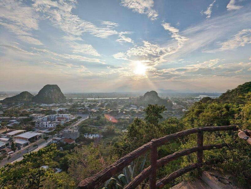 marble-mountains-hoi-an-city-tour-with-river-lantern