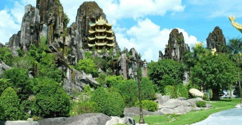 marble-mountains-monkey-mountains-am-phu-cave-morning-tour-2