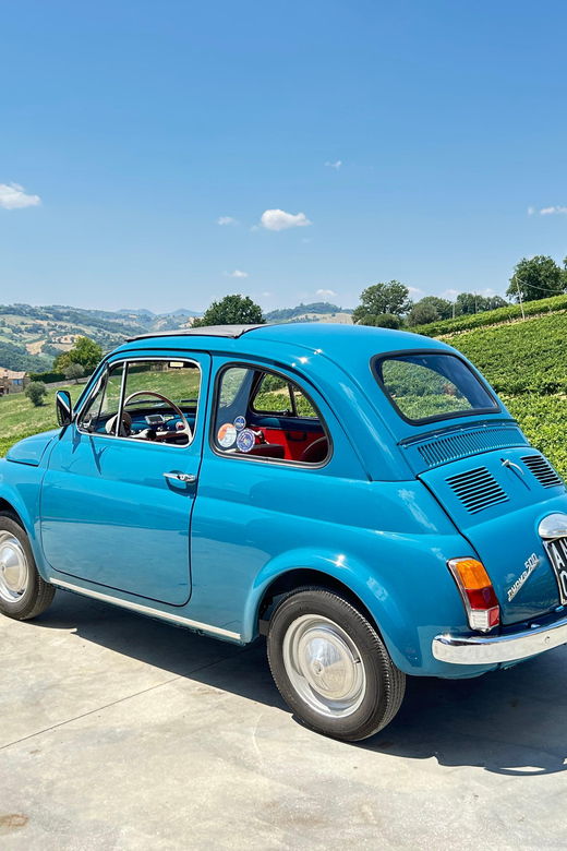 march-tour-in-vintage-fiat-500-around-verdicchio-hills