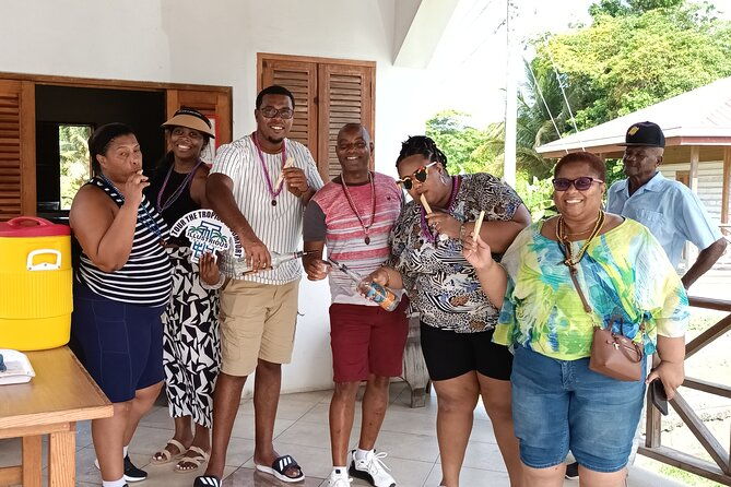 mardi-gra-spice-necklace-full-day-island-tour