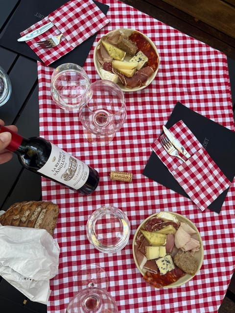 margaux-medoc-private-full-day-tour-with-a-classic-car