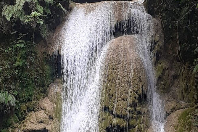 maria-and-miguel-stop-half-day-tour-to-el-limon-waterfall-with-lunch-included