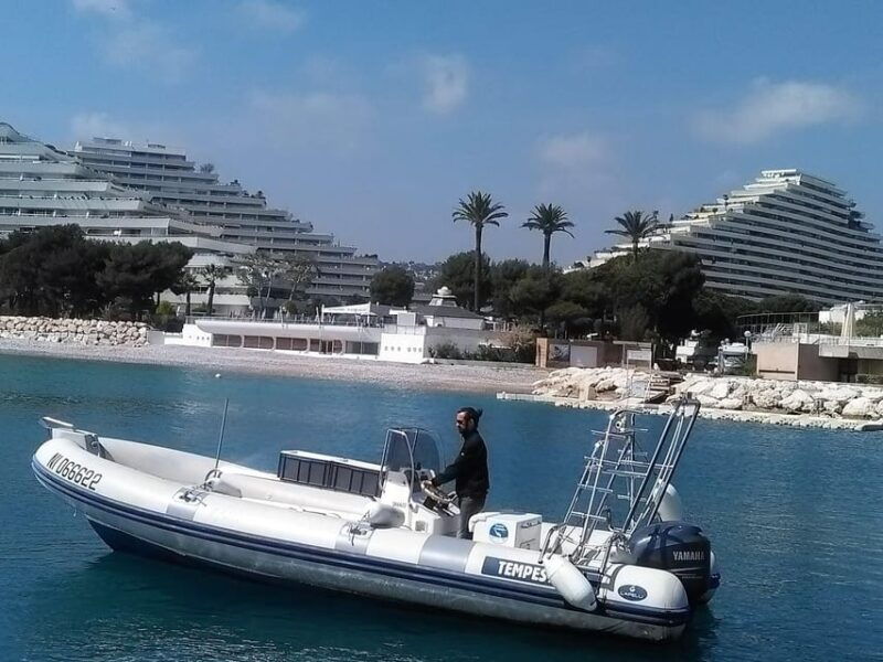 marina-baie-des-anges-boat-trip-to-the-pelagos-sanctuary