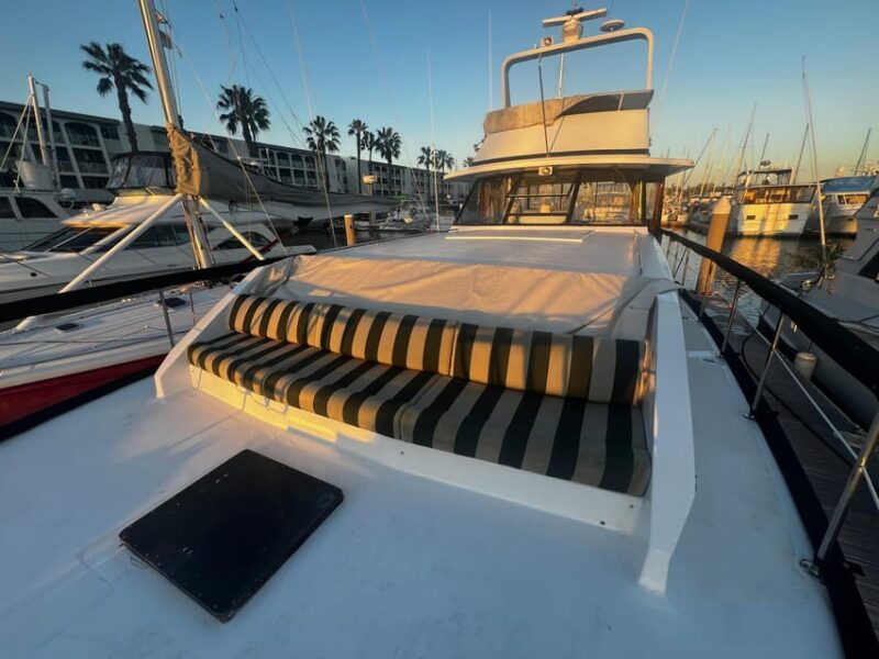 marina-del-rey-luxury-wine-charcuterie-yacht-experience