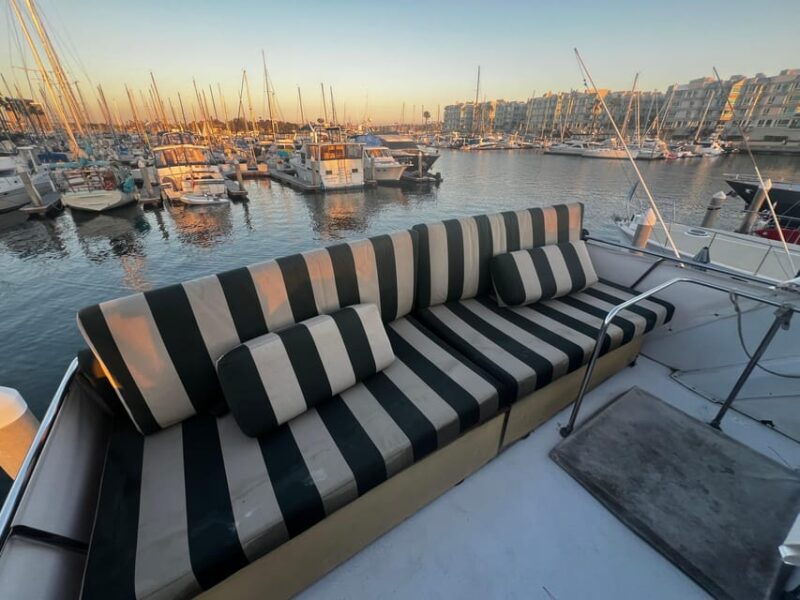 marina-del-rey-luxury-wine-charcuterie-yacht-experience