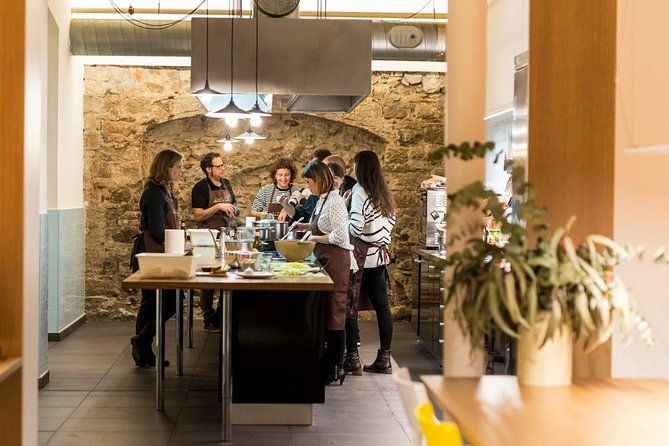 market-gourmet-visit-and-spanish-culinary-experience-in-barcelona