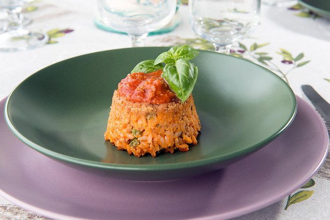 market-tour-and-lunch-or-dinner-at-a-locals-home-in-siracusa