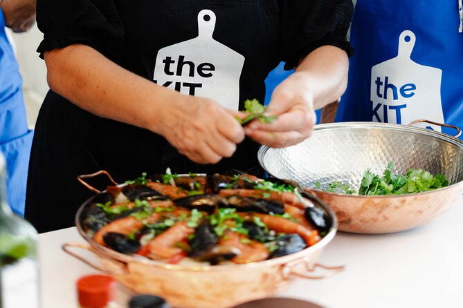 market-tour-cooking-class-algarves-seafood-cataplana