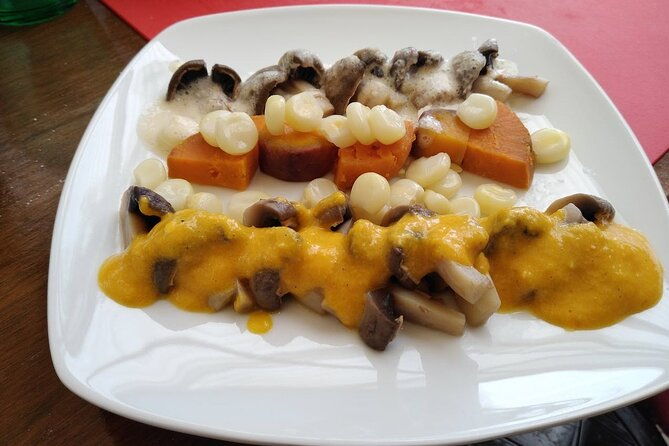 market-tour-tasting-of-35-fruits-and-4-course-peruvian-cooking-class-in-lima