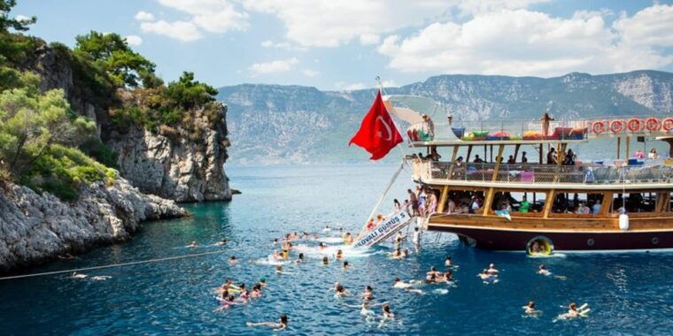 marmaris-boat-trip-lunch-unlimited-soft-alcoholic-drinks