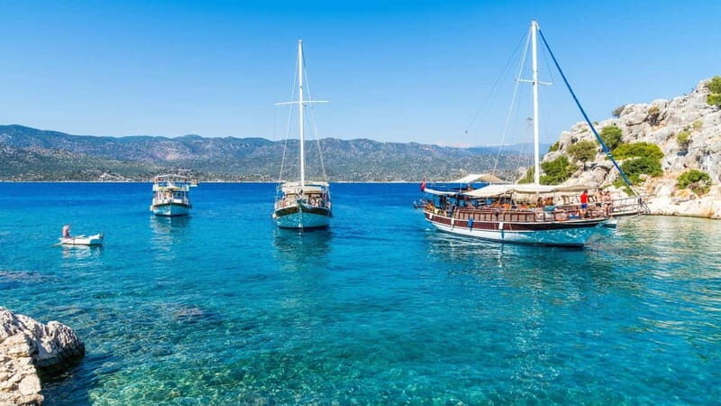 Marmaris: Boat Trip w/Lunch, ansfer & Unlimited Drinks - Lunch and Drinks: The Food and Beverage Experience
