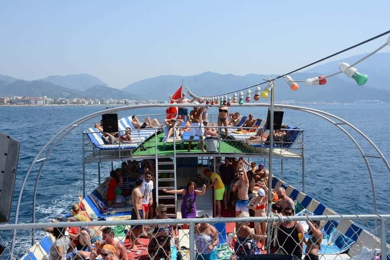Marmaris: Boat Trip w/Lunch, ansfer & Unlimited Drinks - Comfort and Practical Details