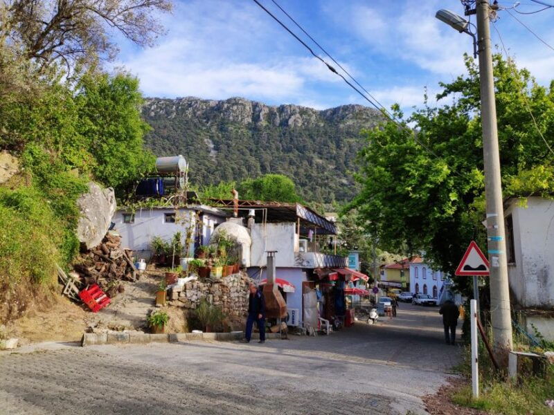 marmaris-village-tour-turgut-waterfalls-and-mermaid-sand