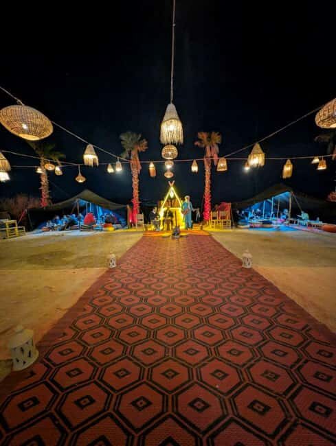 Marrakech: Agafay Desert Sunnet dinner with show - A Scenic Journey Into the Agafay Desert