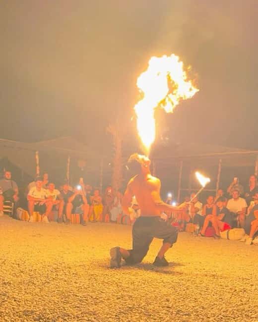 Marrakech: Agafay Desert Sunnet dinner with show - The Agafay Desert: A Picture-Perfect Sunset