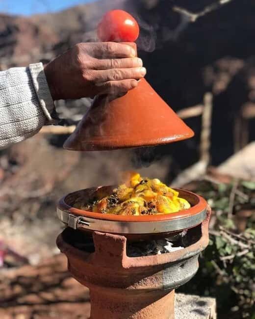 Marrakech: Agafay Desert Sunnet dinner with show - FAQ