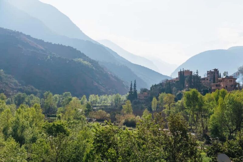 Marrakech: Atlas Mountains and 5 Valleys Day Tour with Lunch - Key Points