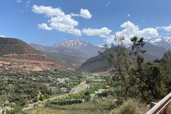 Marrakech: Atlas Mountains, Villages, Waterfalls Tour with Lunch - What Makes This Tour Stand Out?