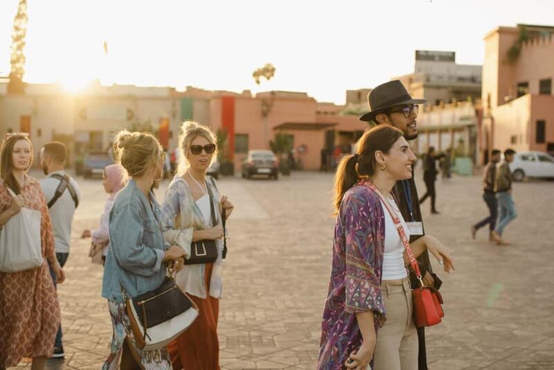Marrakech: Bahia Palace, Saadian Tombs & Medina Guided Tour - Key Points