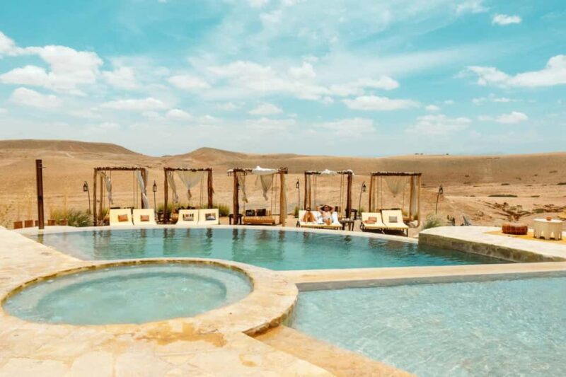 Marrakech: Day Pass in The Desert, swimming pool and lunch - Key Points