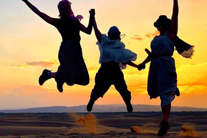 Marrakech Desert Dinner show with Quad bike and Camel Ride - Key Points