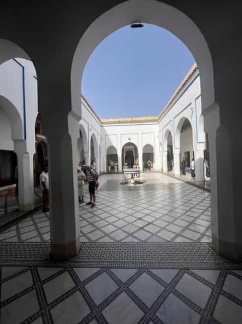 Marrakech: Discover the Souks and Medina with Licensed guide - A Detailed Look at the Marrakech Souks and Medina Tour