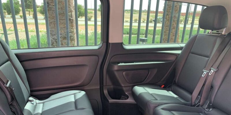 Marrakech: half-day Private van with driver at your service - Key Points