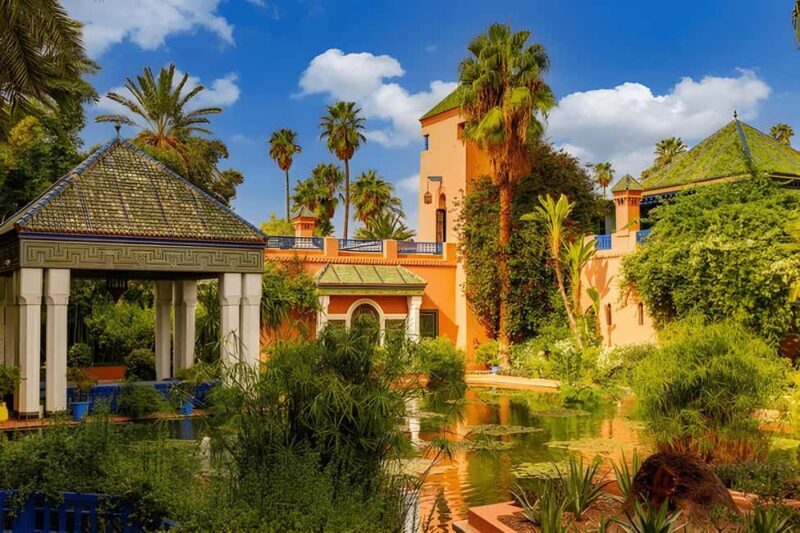 Marrakech: Majorelle & Menara Gardens visit & carriage tour - Key Points