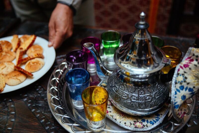 Marrakech: Private Tour w/ Locals  Highlights & Hidden Gems - Navigating the Tour: Logistics & Practical Details
