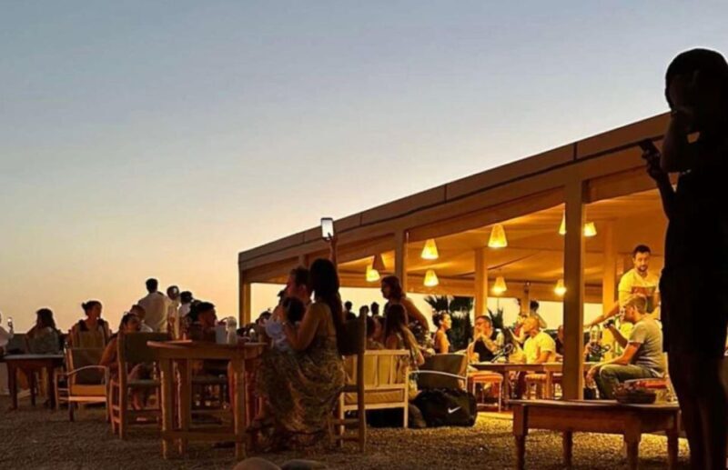 Marrakesh: Agafay Desert 3-Course Dinner Show & Pool Access - Key Points
