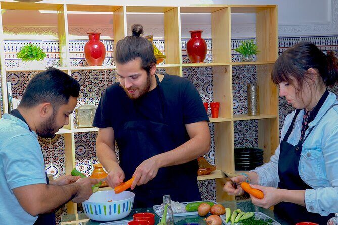 Marrakesh cooking class with chef Hassan - Local dishes - Practical Details: Duration, Group Size, and Cost