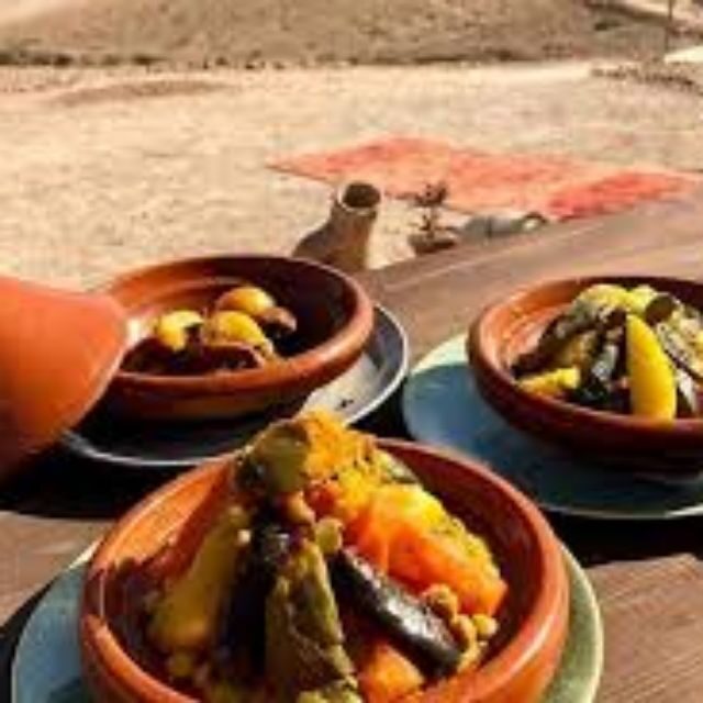 Marrakesh: Desert Sunset with Dinner and Show - Key Points