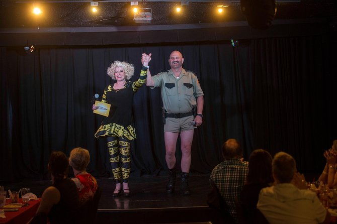 marriage-can-be-murder-dinner-show-in-las-vegas