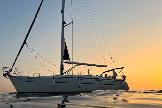 marriage-proposal-boat-trip-in-barcelona