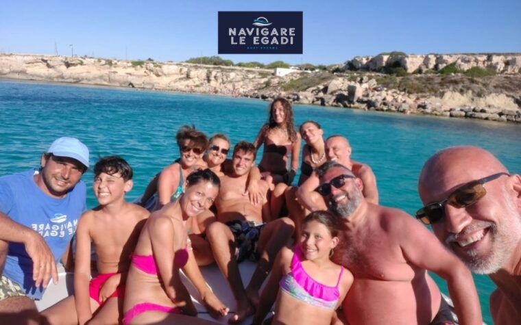 marsala-favignana-dinghy-tour-with-wine-tasting