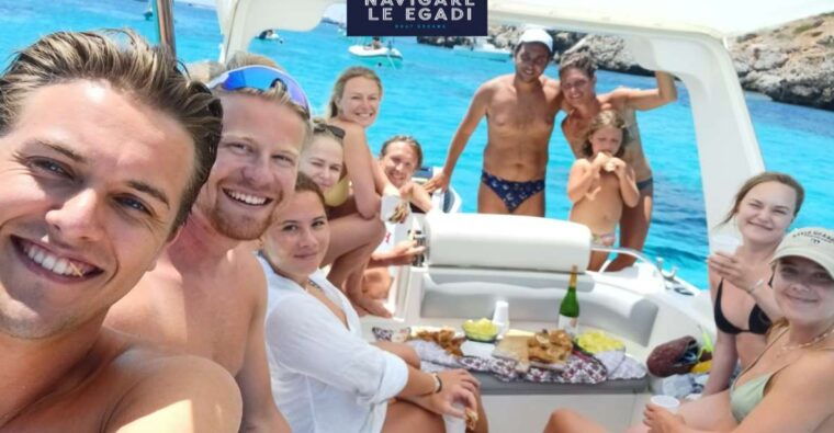 marsala-favignana-dinghy-tour-with-wine-tasting