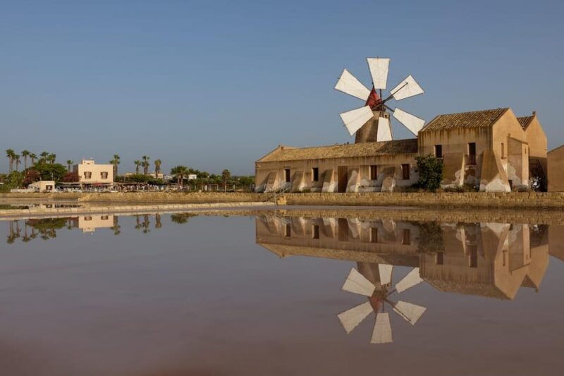 marsala-guided-salt-pans-walk-tour-with-windmill-visit