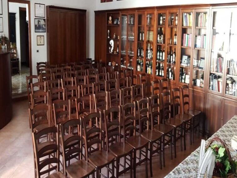 marsala-winery-tour-with-wine-tasting-and-local-products