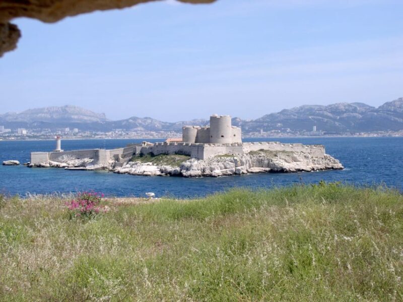 Marseille: 24, 48, or 72-Hour CityPass with Public Transport - Touring the City: What Reviewers Say  
