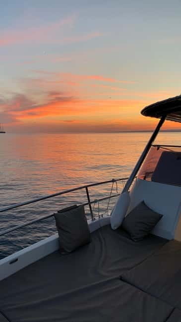 Marseille: Aperitif on a boat from the Old Port - An In-Depth Look at the Experience