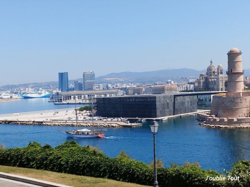 Marseille: Baptism of Diving on the island of "Frioul" - The Scuba Experience