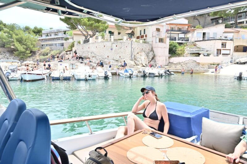 marseille-boat-tour-to-the-calanques-of-the-blue-coast